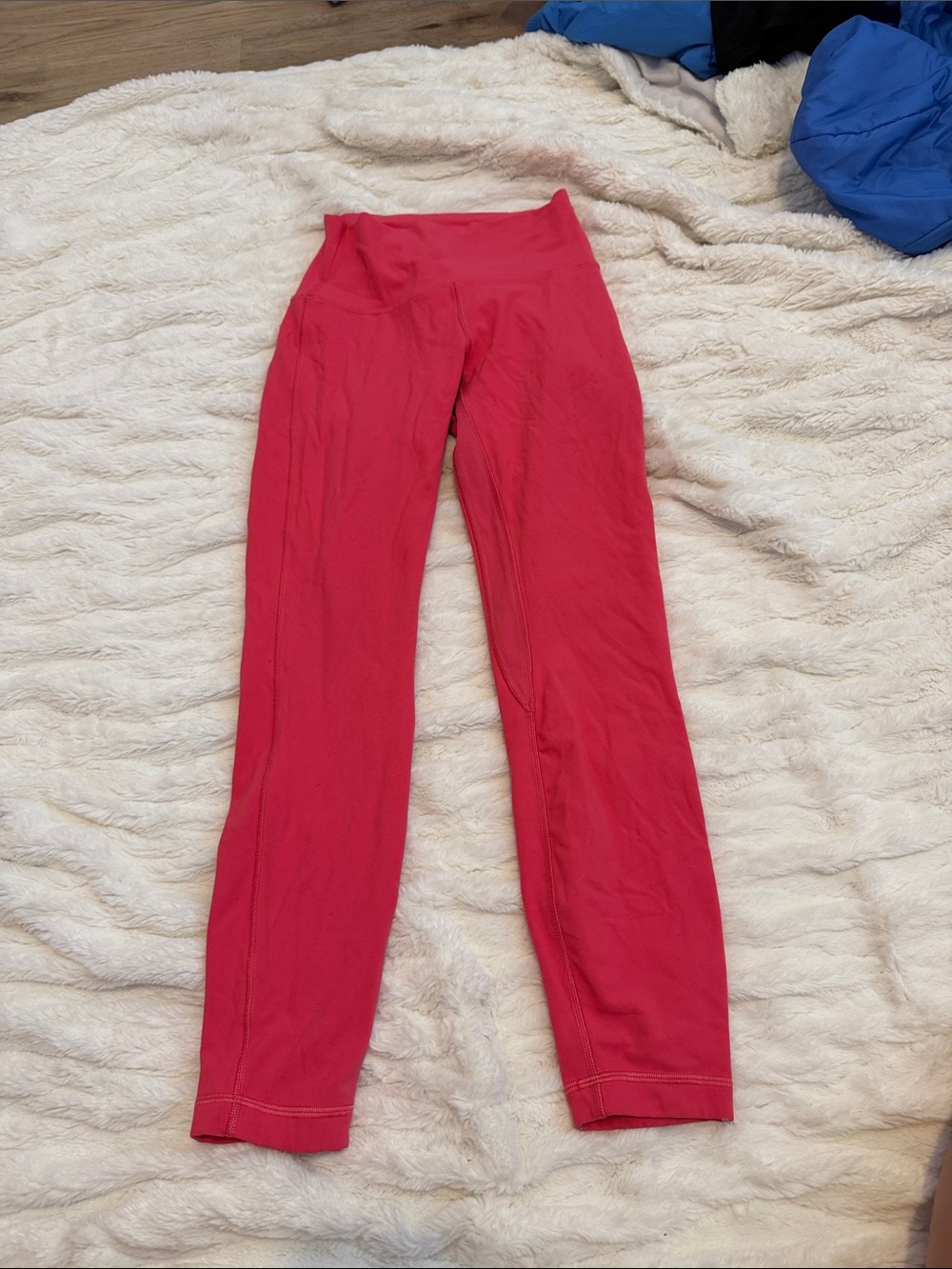 Lululemon women’s pink leggings